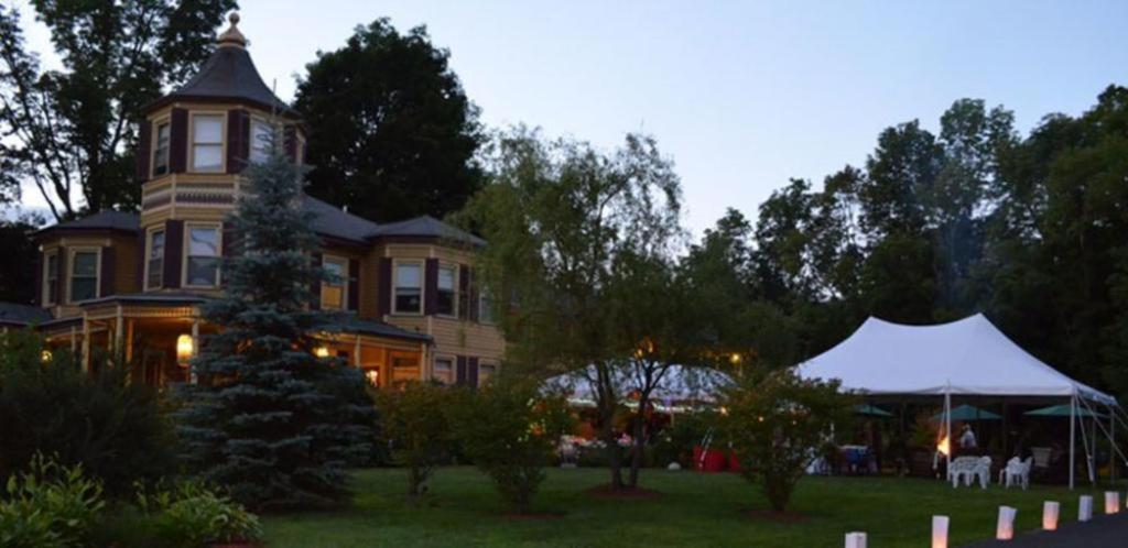 The Fairlawn Inn Hunter Exterior photo