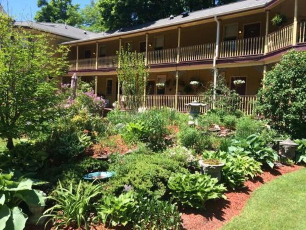 The Fairlawn Inn Hunter Exterior photo